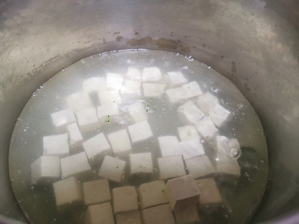 醬香肉末豆腐的做法-咸鮮味炒菜譜