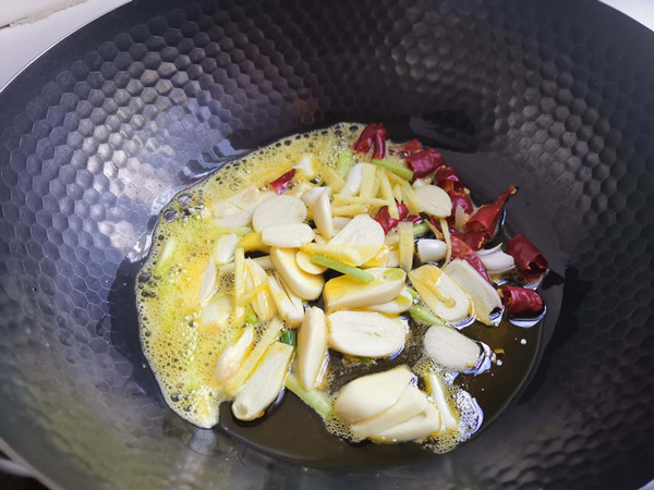 酸豆角炒田螺的做法-香辣味炒菜譜