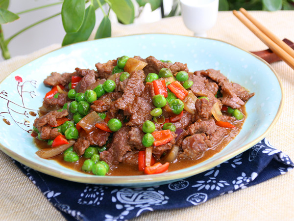豌豆仁炒牛肉的做法-家常味炒菜譜-易網健康養生網 豌豆仁炒牛肉的做法-家常味炒菜譜