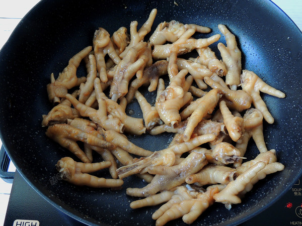 香辣燒鳳爪的做法-香辣味燒菜譜-易網健康養生網 香辣燒鳳爪的做法-香辣味燒菜譜