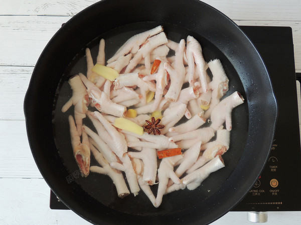 香辣燒鳳爪的做法-香辣味燒菜譜-易網健康養生網 香辣燒鳳爪的做法-香辣味燒菜譜