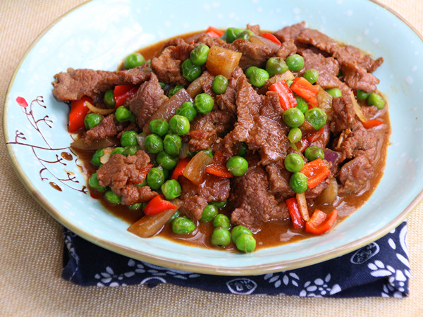 豌豆仁炒牛肉的做法-家常味炒菜譜-易網健康養生網 豌豆仁炒牛肉的做法-家常味炒菜譜