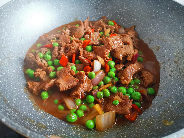 豌豆仁炒牛肉的做法-家常味炒菜譜-易網健康養生網 豌豆仁炒牛肉的做法-家常味炒菜譜