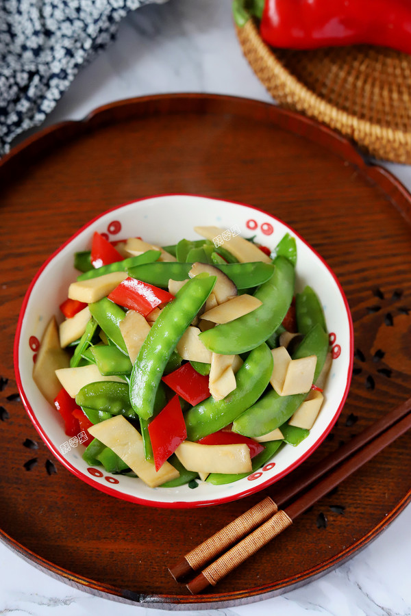 杏鮑菇炒荷蘭豆的做法-家常味炒菜譜-易網健康養生網 杏鮑菇炒荷蘭豆的做法-家常味炒菜譜