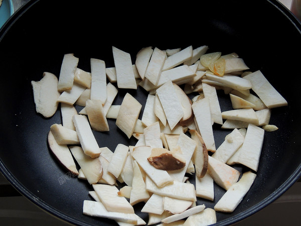 杏鮑菇炒荷蘭豆的做法-家常味炒菜譜