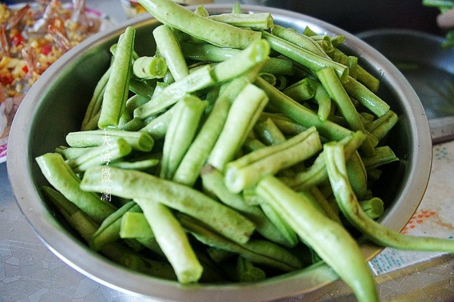 豆角燉排骨的做法-家常味燉菜譜-易網(wǎng)健康養(yǎng)生網(wǎng) 豆角燉排骨的做法-家常味燉菜譜