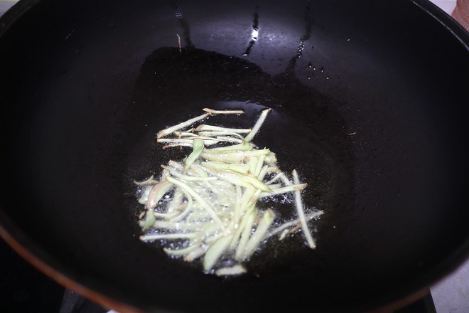 韭菜炒海兔的做法-咸鮮味炒菜譜-易網(wǎng)健康養(yǎng)生網(wǎng) 韭菜炒海兔的做法-咸鮮味炒菜譜