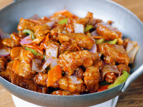 焦溜肉段的做法-家常味炒菜譜-易網(wǎng)健康養(yǎng)生網(wǎng) 焦溜肉段的做法-家常味炒菜譜