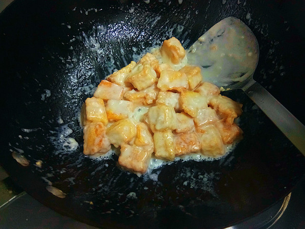 奶爆豆腐的做法-奶香味爆菜譜-易網健康養生網 奶爆豆腐的做法-奶香味爆菜譜