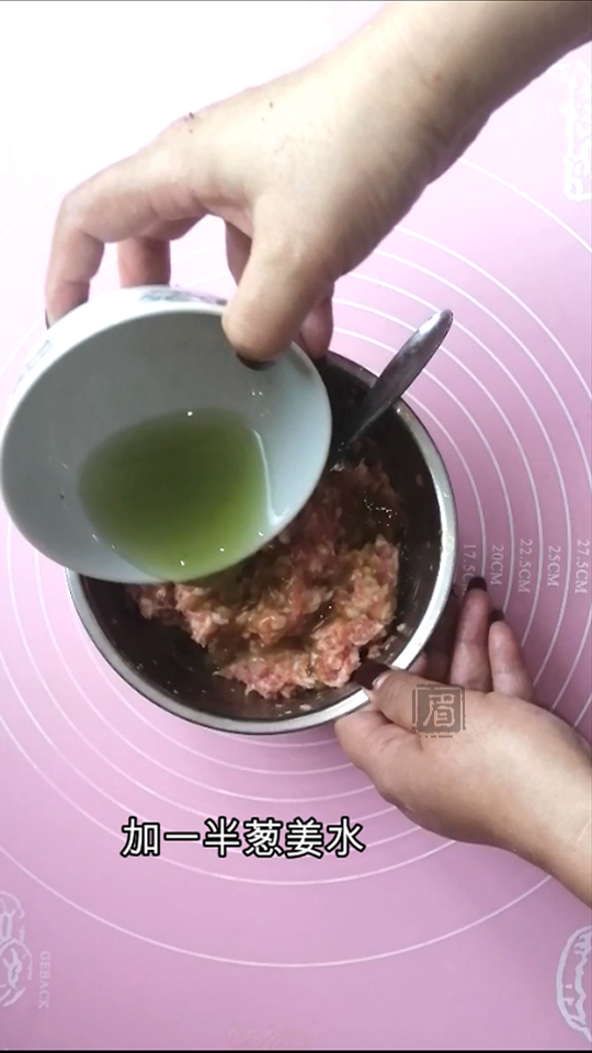 包心米丸子的做法-咸鮮味蒸菜譜-易網健康養生網 包心米丸子的做法-咸鮮味蒸菜譜