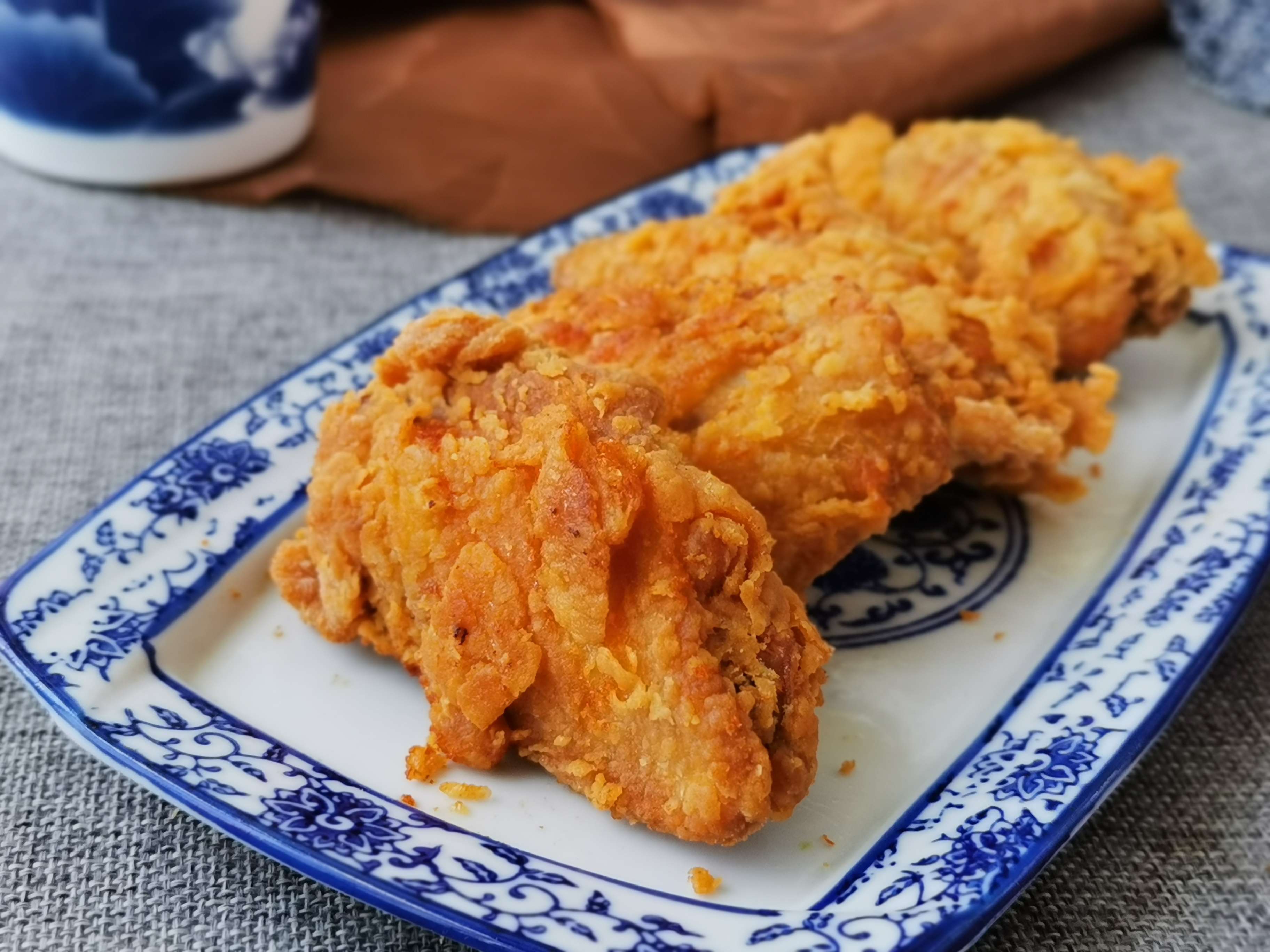 脆皮炸雞翅的做法-其它口味炸菜譜-易網(wǎng)健康養(yǎng)生網(wǎng) 脆皮炸雞翅的做法-其它口味炸菜譜
