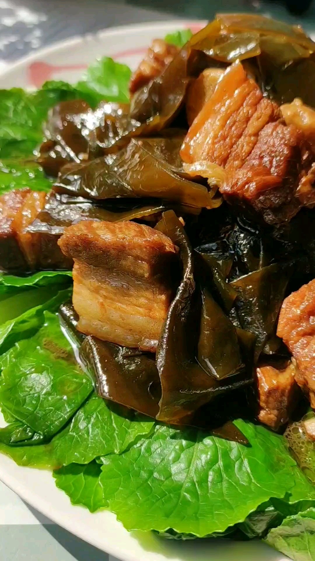 紅燒肉燉海帶的做法-咸鮮味燉菜譜