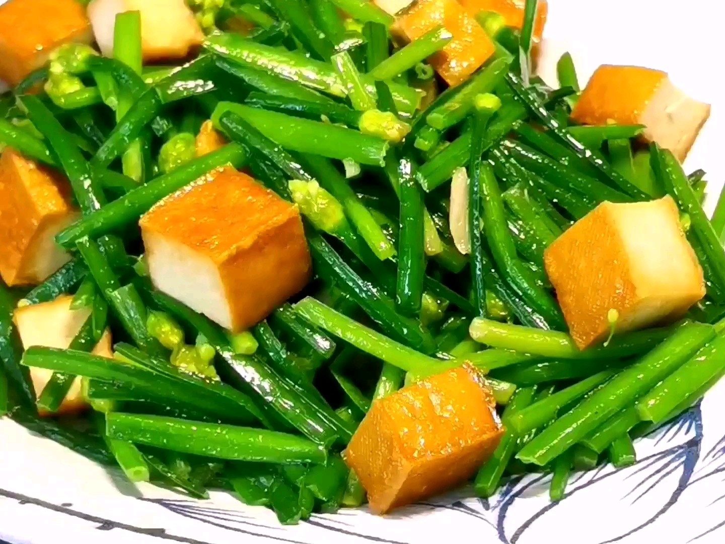 韭花炒五香干的做法-家常味炒菜譜