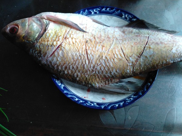 微波爐鳊魚的做法-咸鮮味微波菜譜