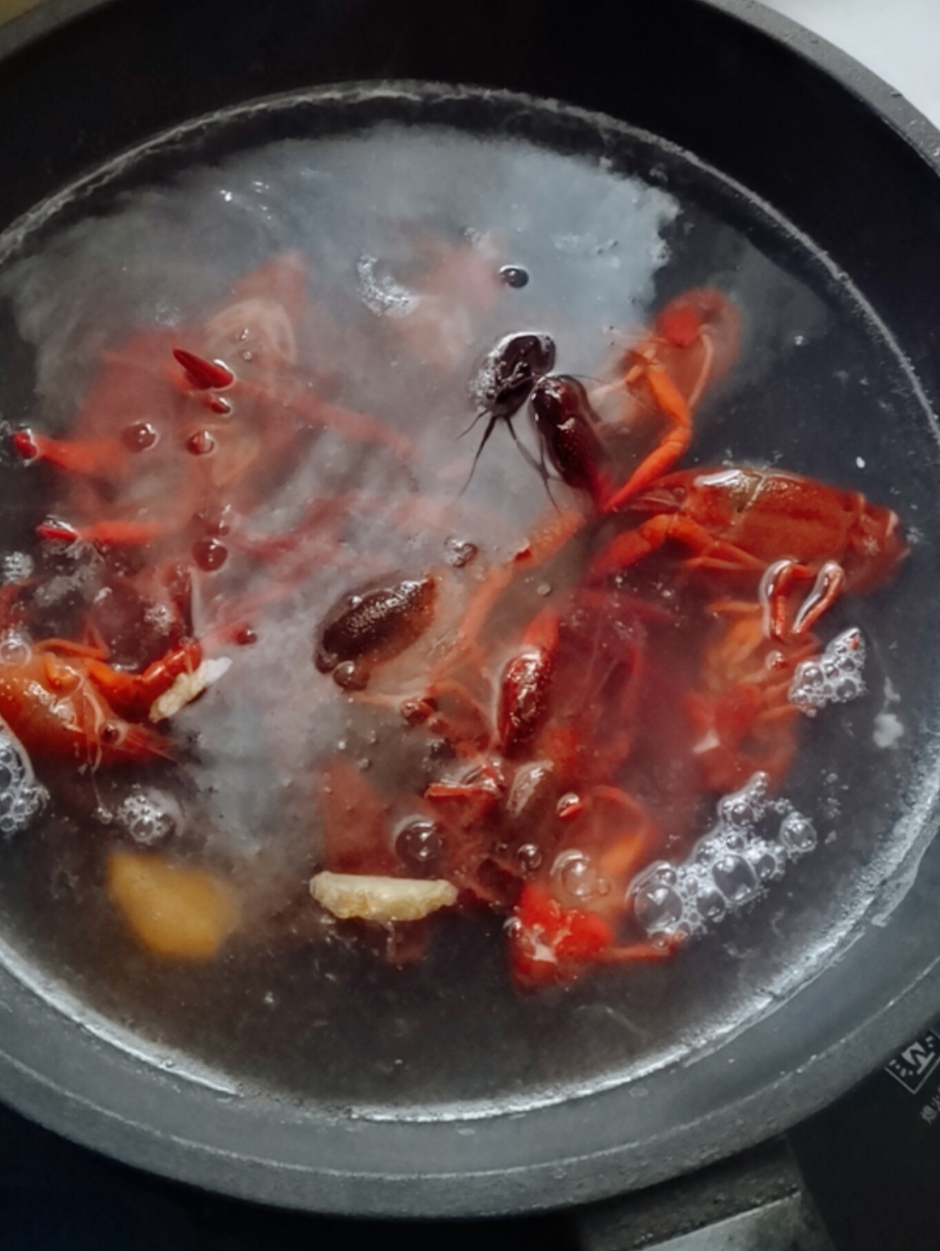 干鍋小龍蝦的做法-香辣味炒菜譜-易網健康養生網 干鍋小龍蝦的做法-香辣味炒菜譜