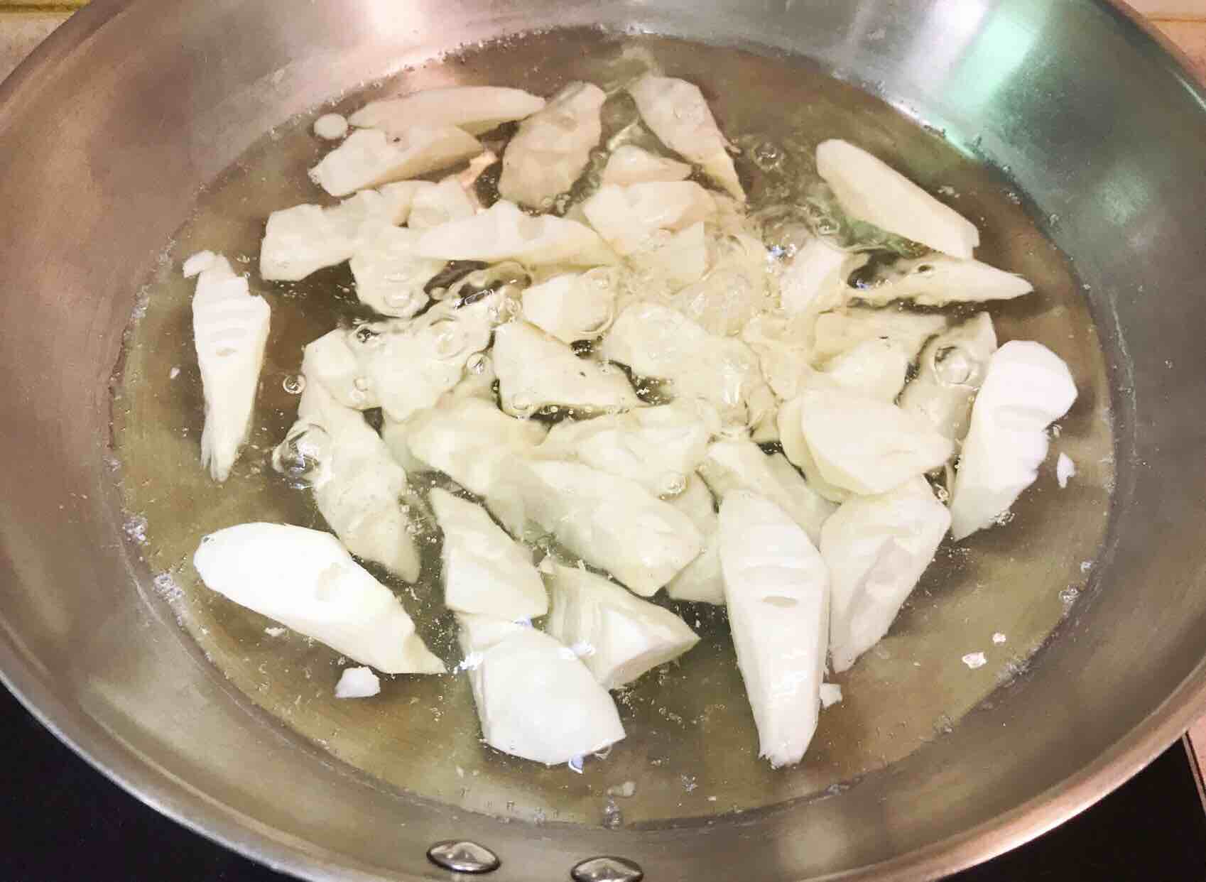 鮮筍燒牛肉的做法-家常味燒菜譜-易網(wǎng)健康養(yǎng)生網(wǎng) 鮮筍燒牛肉的做法-家常味燒菜譜