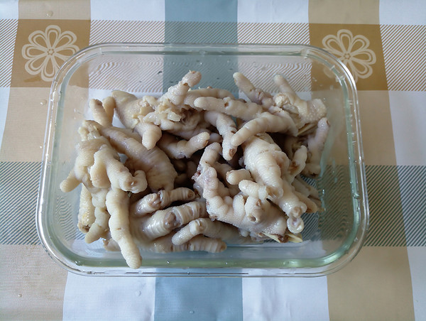 檸檬鳳爪的做法-酸辣味泡菜譜-易網健康養生網 檸檬鳳爪的做法-酸辣味泡菜譜