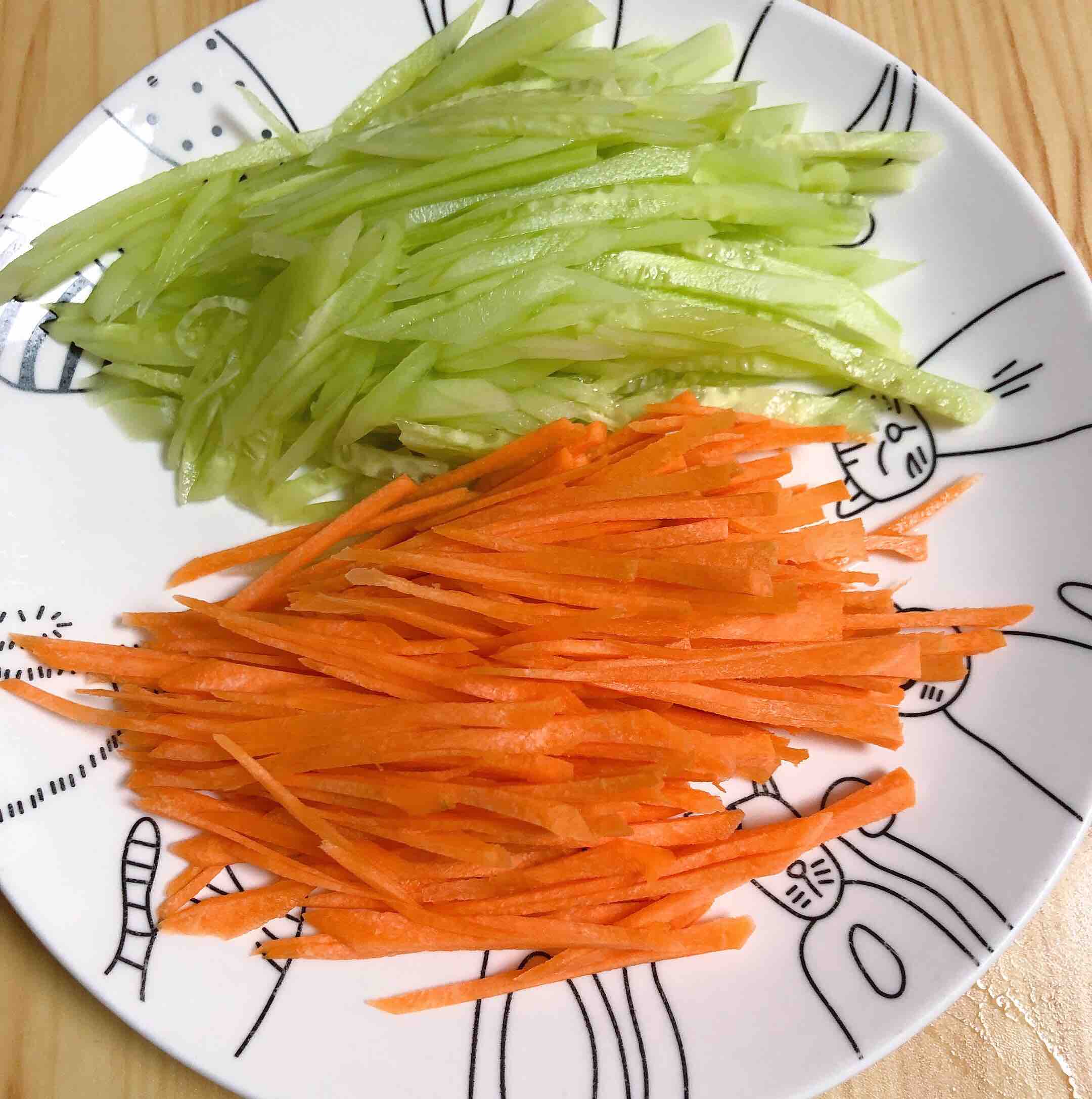 涼拌手撕雞胸肉的做法-酸甜味拌菜譜-易網健康養生網 涼拌手撕雞胸肉的做法-酸甜味拌菜譜