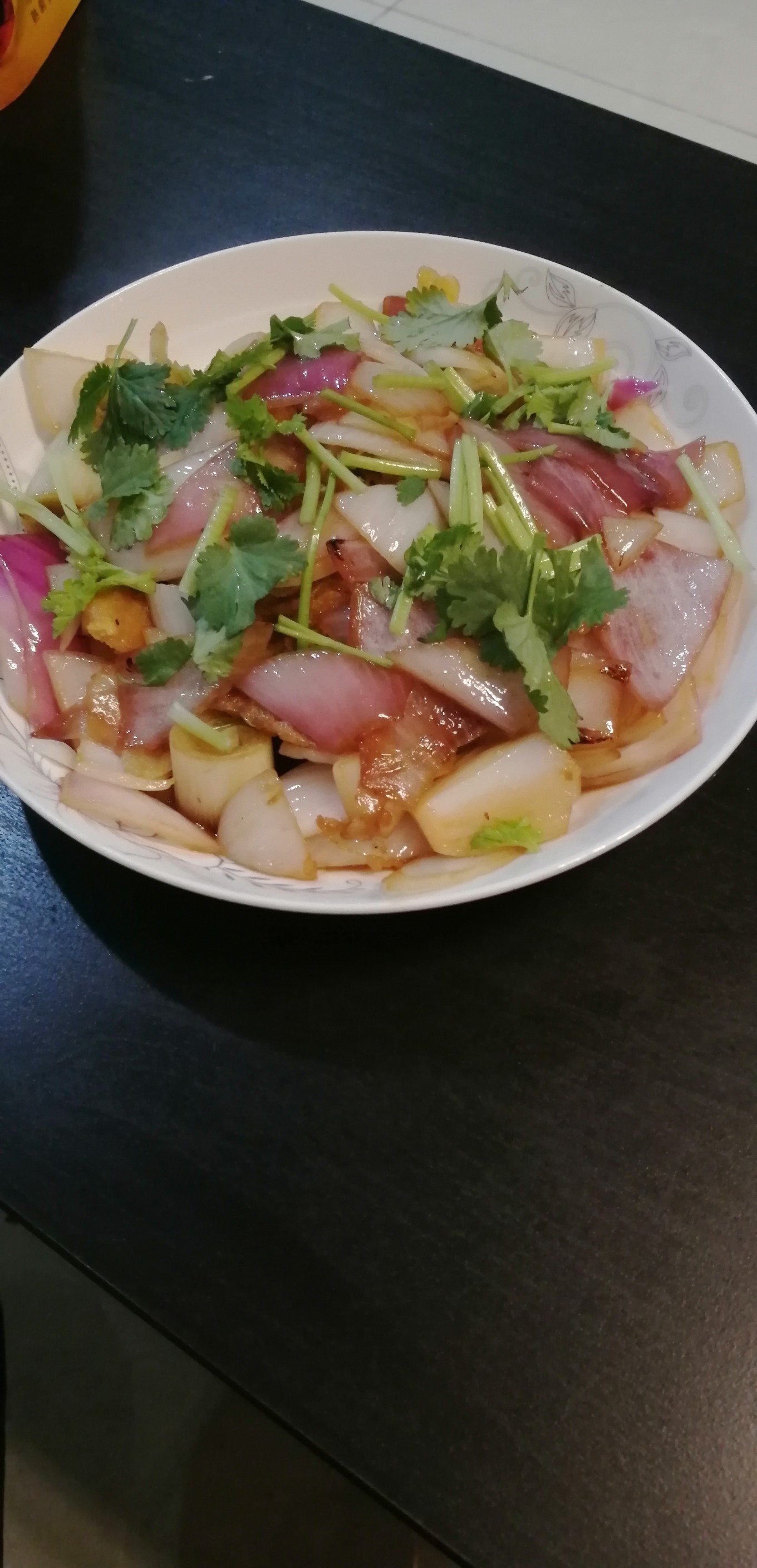 洋蔥炒雞蛋的做法-咸鮮味炒菜譜-易網健康養生網 洋蔥炒雞蛋的做法-咸鮮味炒菜譜