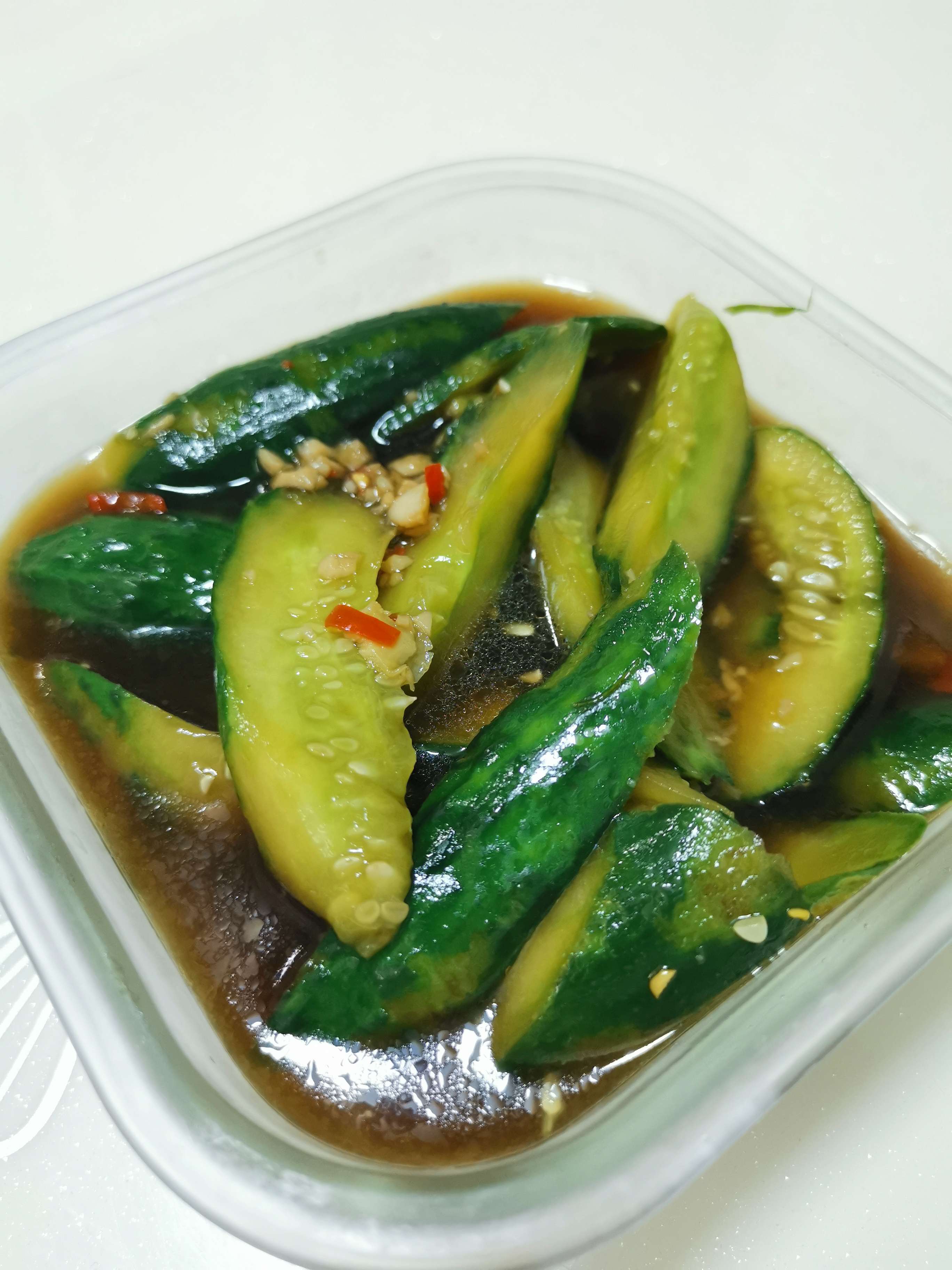 涼拌黃瓜的做法-酸甜味腌菜譜-易網(wǎng)健康養(yǎng)生網(wǎng) 涼拌黃瓜的做法-酸甜味腌菜譜