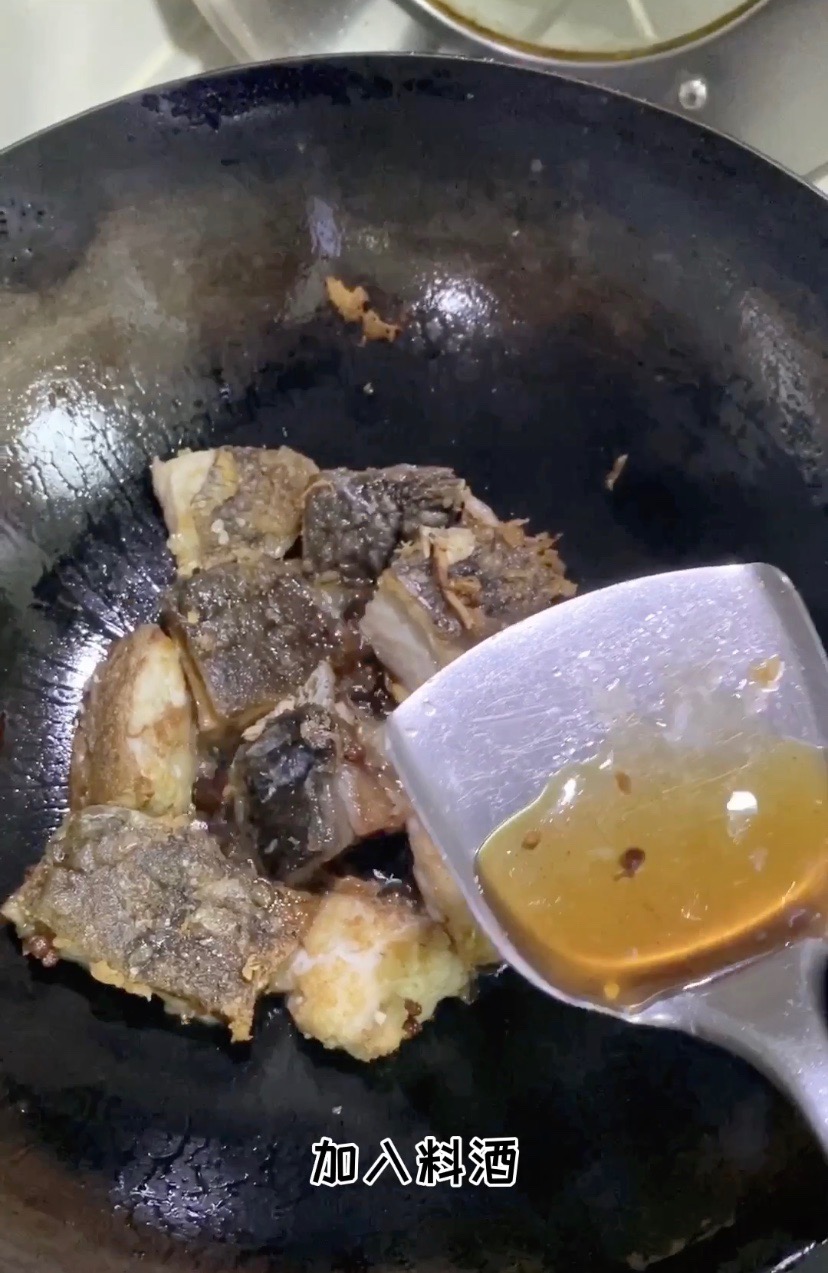 香煎咸魚的做法-咸鮮味煎菜譜