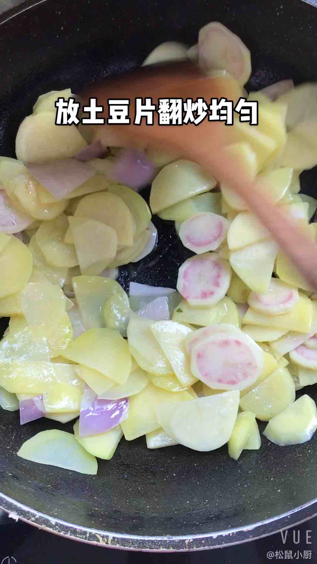 燒烤風(fēng)味土豆片的做法-家常味炒菜譜