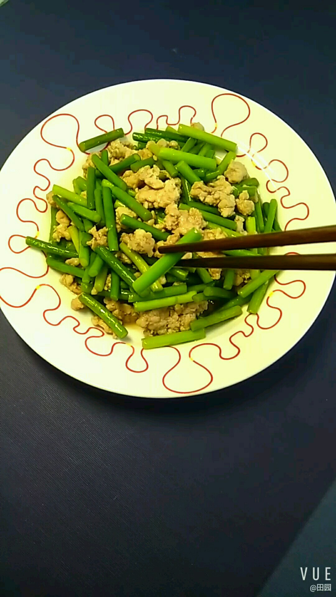 豬肉餡炒蒜薹的做法-咸鮮味炒菜譜-易網(wǎng)健康養(yǎng)生網(wǎng) 豬肉餡炒蒜薹的做法-咸鮮味炒菜譜