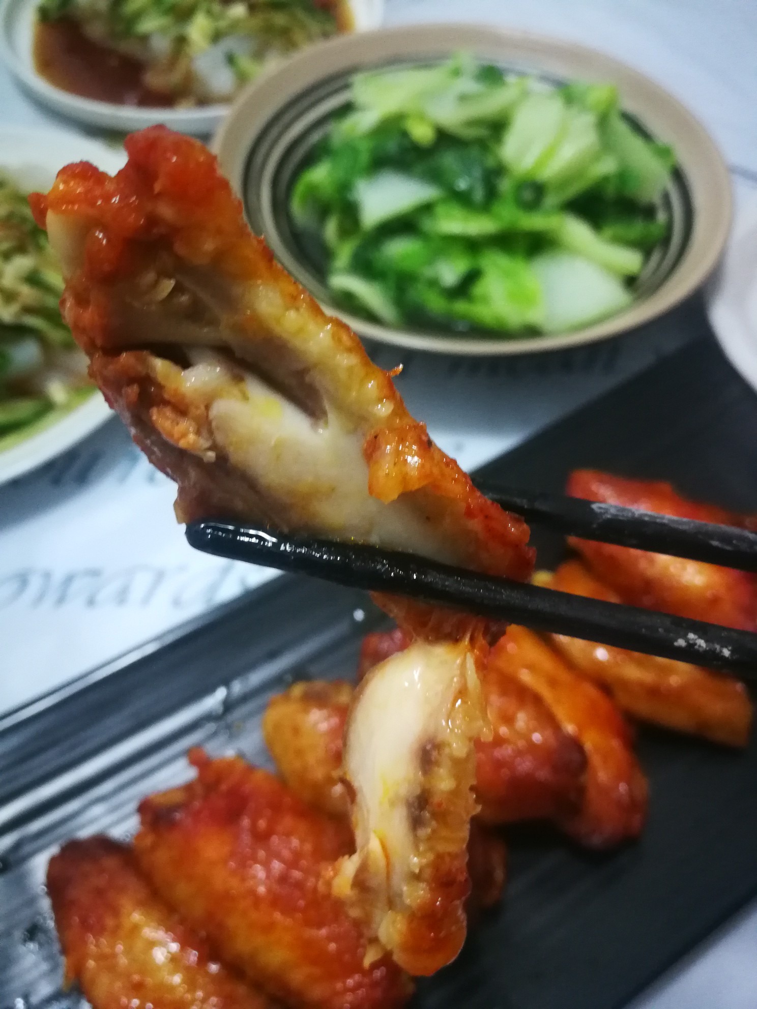 烤翅的做法-家常味烤菜譜-易網(wǎng)健康養(yǎng)生網(wǎng) 烤翅的做法-家常味烤菜譜