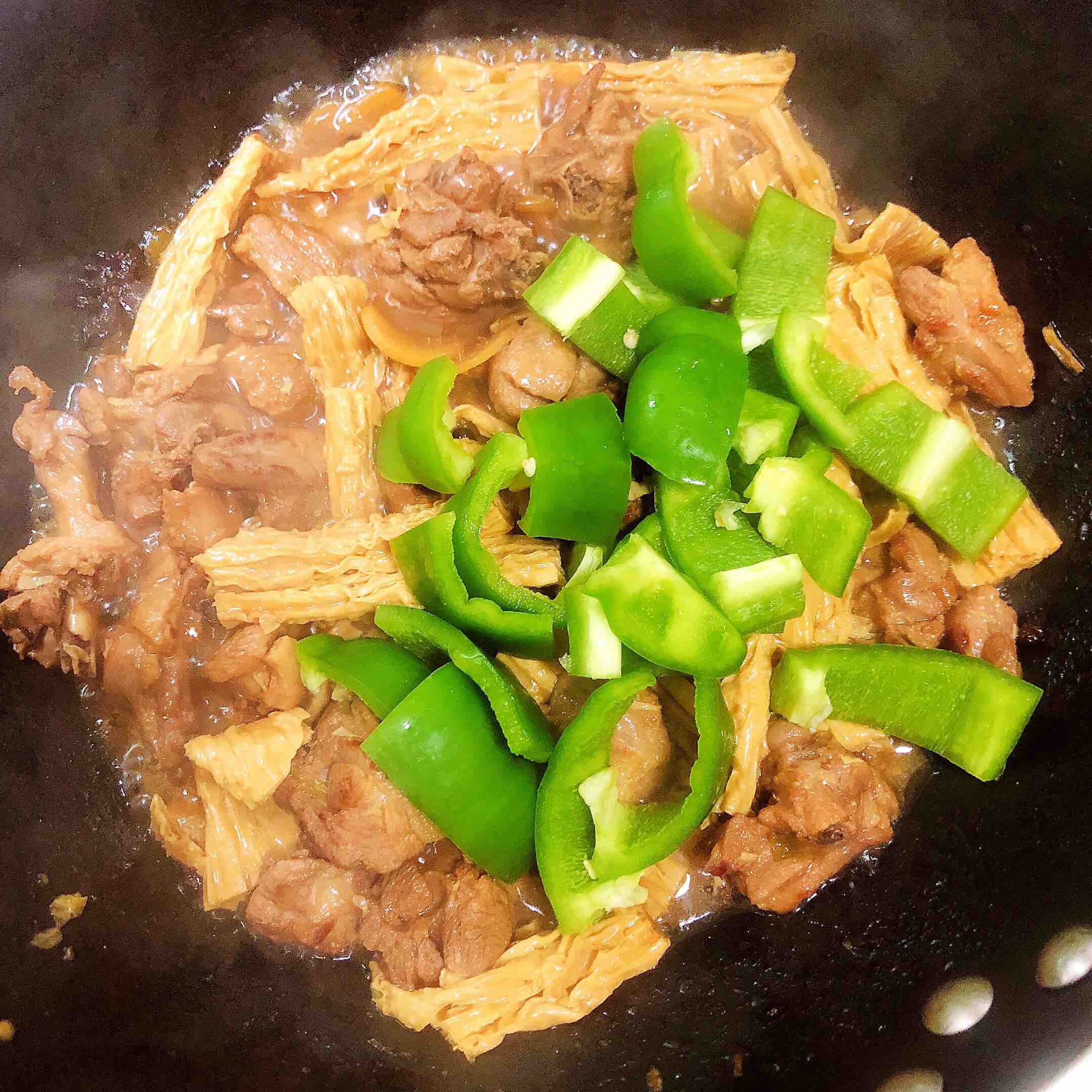 紅燒腐竹鴨肉的做法-咸鮮味燉菜譜-易網(wǎng)健康養(yǎng)生網(wǎng) 紅燒腐竹鴨肉的做法-咸鮮味燉菜譜