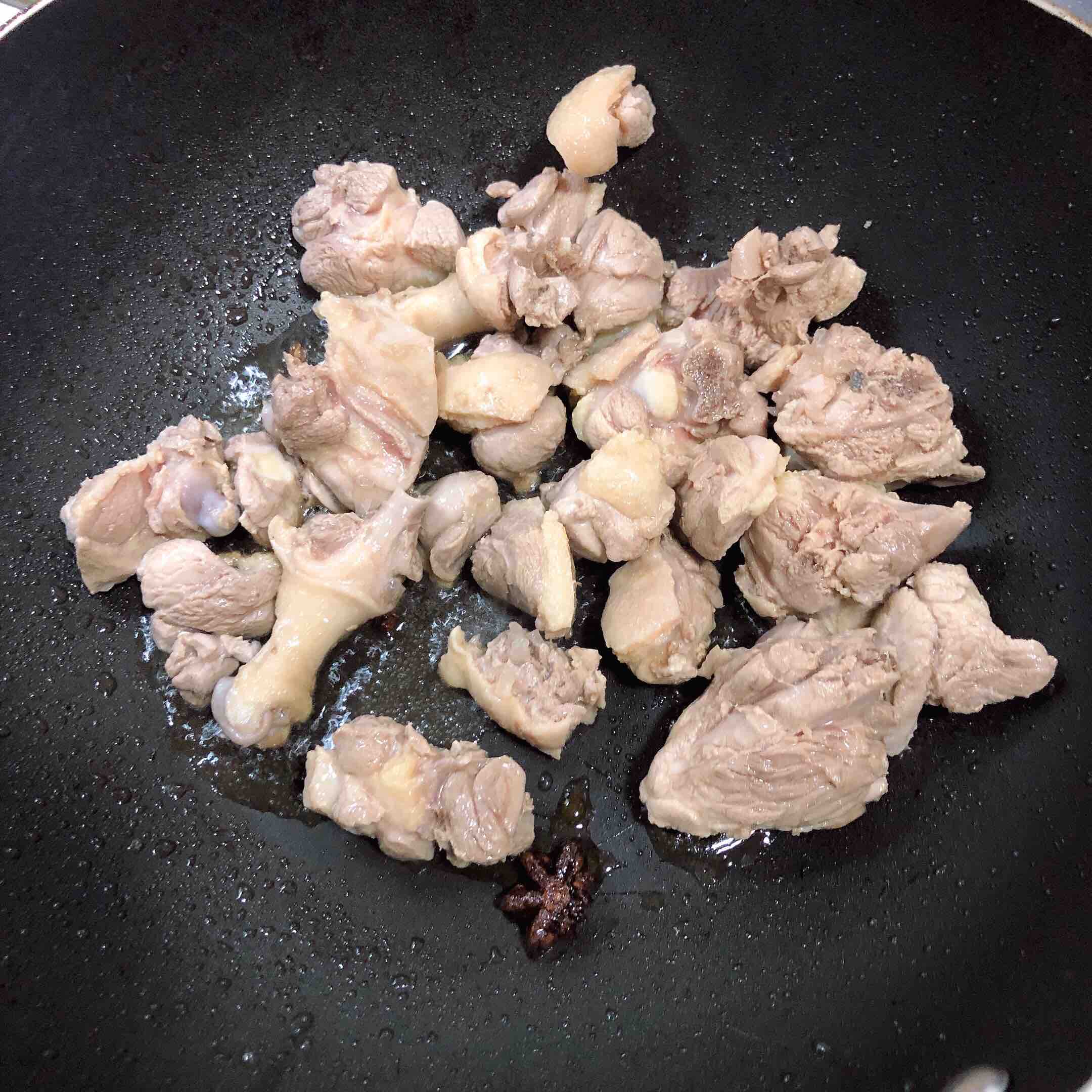紅燒腐竹鴨肉的做法-咸鮮味燉菜譜-易網(wǎng)健康養(yǎng)生網(wǎng) 紅燒腐竹鴨肉的做法-咸鮮味燉菜譜