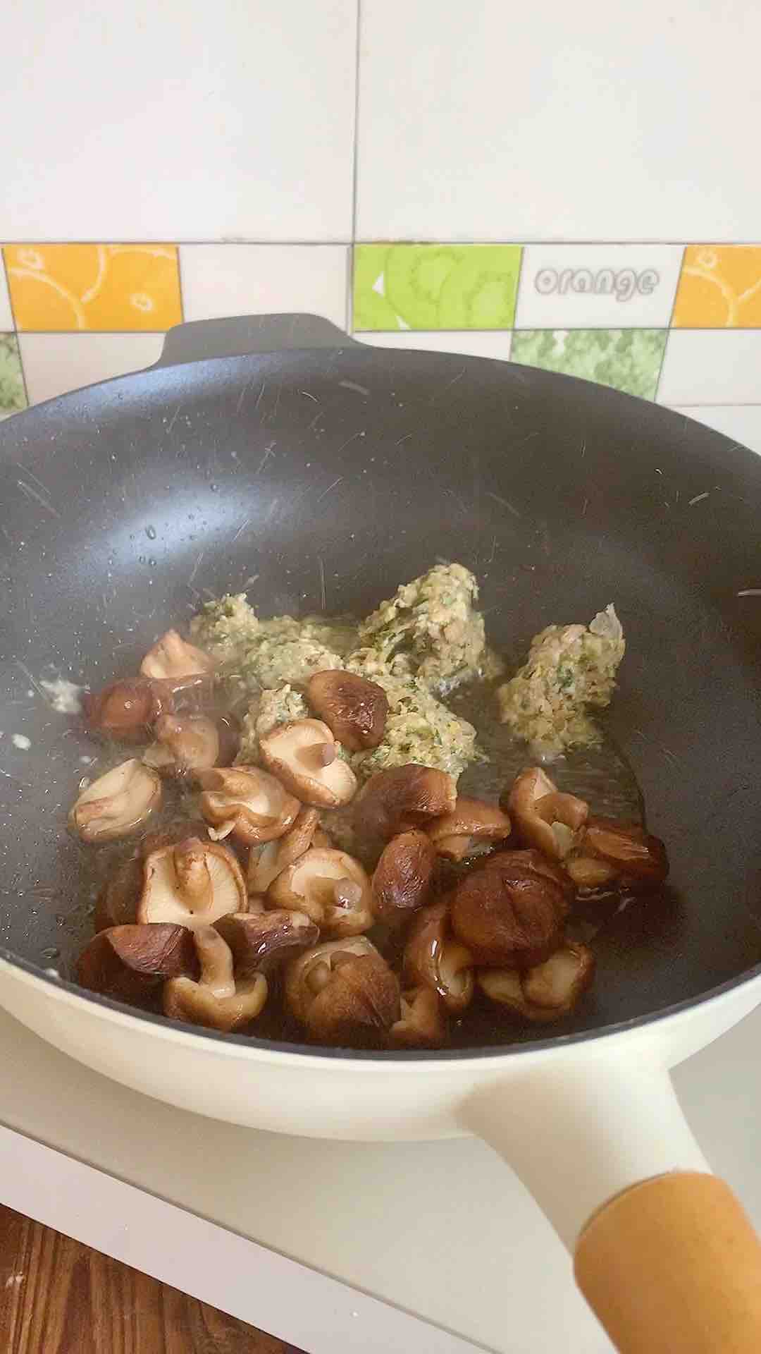 肉沫小香菇。的做法-家常味炒菜譜