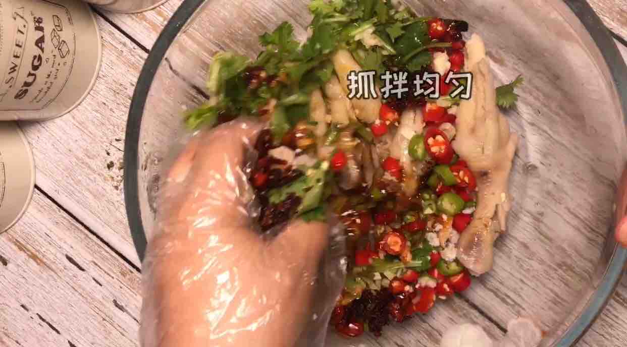 酸辣脫骨鳳爪的做法-酸辣味拌菜譜-易網(wǎng)健康養(yǎng)生網(wǎng) 酸辣脫骨鳳爪的做法-酸辣味拌菜譜