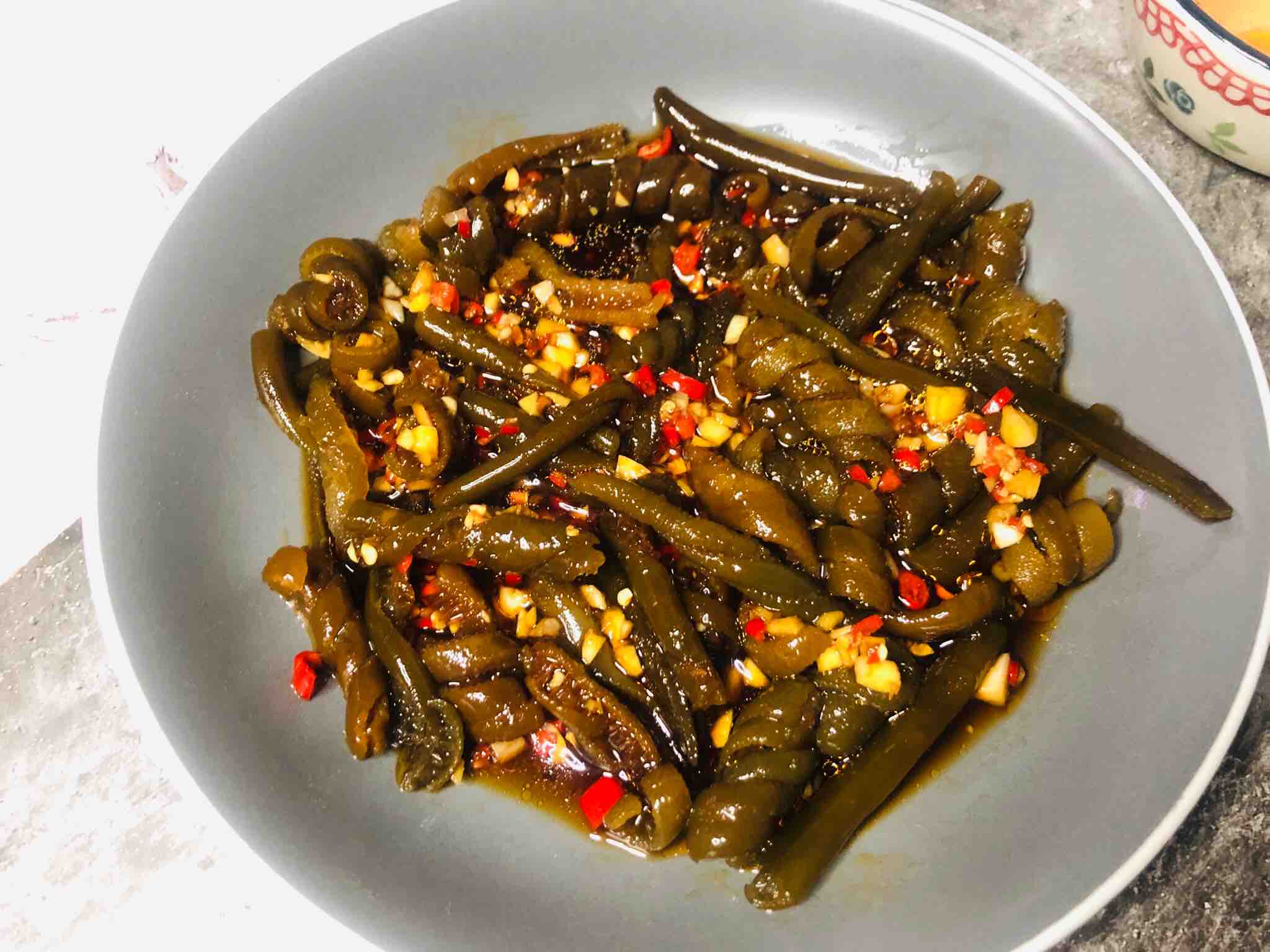 米椒拌海茸的做法-酸辣味拌菜譜-易網(wǎng)健康養(yǎng)生網(wǎng) 米椒拌海茸的做法-酸辣味拌菜譜