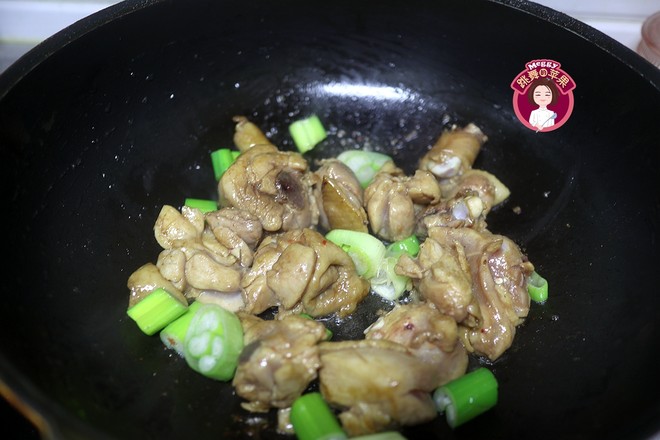 大盤雞的做法-家常味炒菜譜