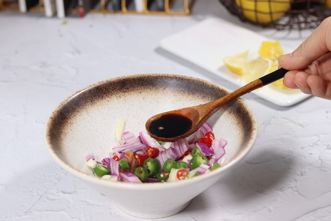 檸檬蝦仁的做法-香辣味拌菜譜-易網(wǎng)健康養(yǎng)生網(wǎng) 檸檬蝦仁的做法-香辣味拌菜譜