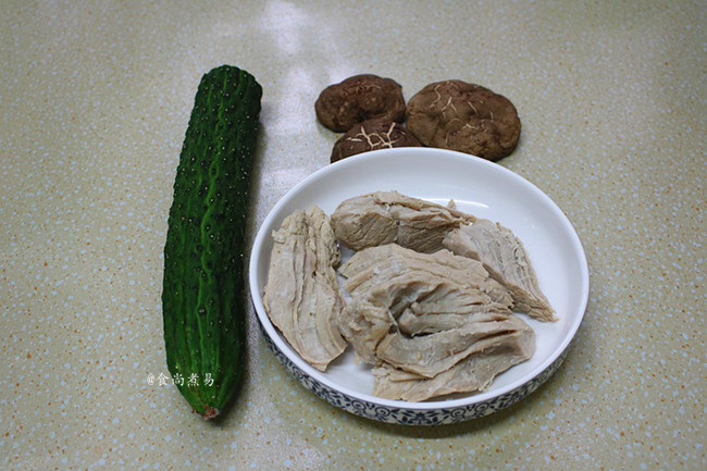 清蒸鮮竹卷的做法-家常味蒸菜譜-易網<a href=http://www.aoa7937.com/ target=_blank class=infotextkey>健康養生</a>網 清蒸鮮竹卷的做法-家常味蒸菜譜