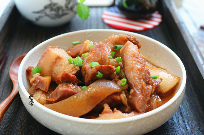 紅燒豬頭肉的做法-家常味燒菜譜-易網(wǎng)健康養(yǎng)生網(wǎng) 紅燒豬頭肉的做法-家常味燒菜譜