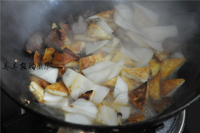 豆腐咸肉燒白菜的做法-家常味燒菜譜-易網健康養生網 豆腐咸肉燒白菜的做法-家常味燒菜譜