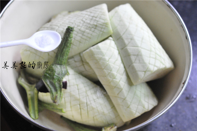 茄子魚的做法-家常味蒸菜譜-易網(wǎng)健康養(yǎng)生網(wǎng) 茄子魚的做法-家常味蒸菜譜