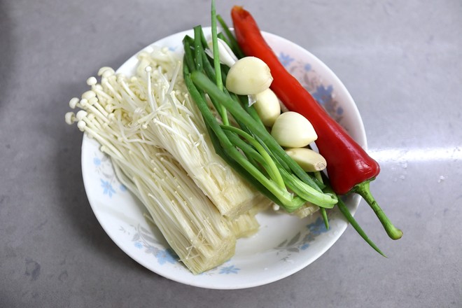 涼拌蟶子金針菇的做法-咸鮮味拌菜譜-易網(wǎng)健康養(yǎng)生網(wǎng) 涼拌蟶子金針菇的做法-咸鮮味拌菜譜