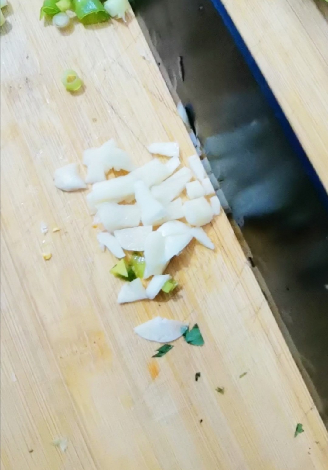 涼拌皮蛋豆腐的做法-咸鮮味拌菜譜