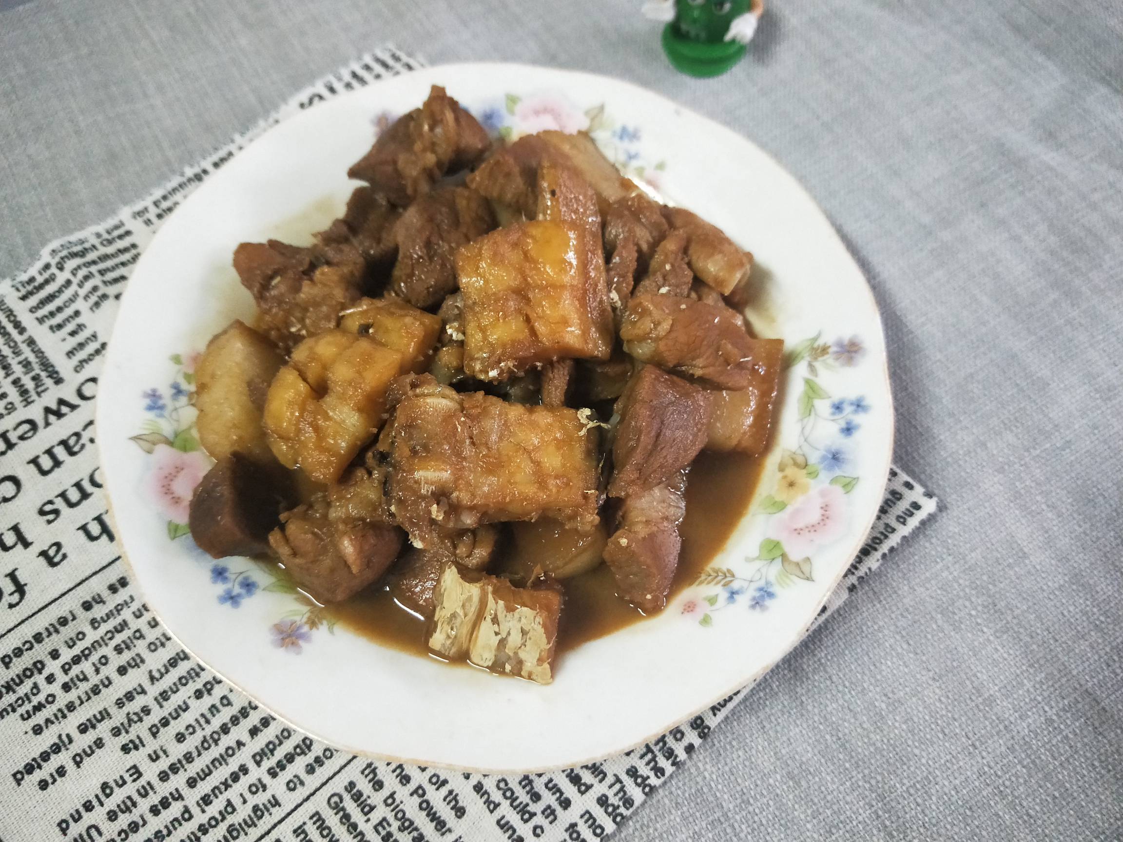 鰻魚干燒肉的做法-咸鮮味煮菜譜-易網(wǎng)健康養(yǎng)生網(wǎng) 鰻魚干燒肉的做法-咸鮮味煮菜譜