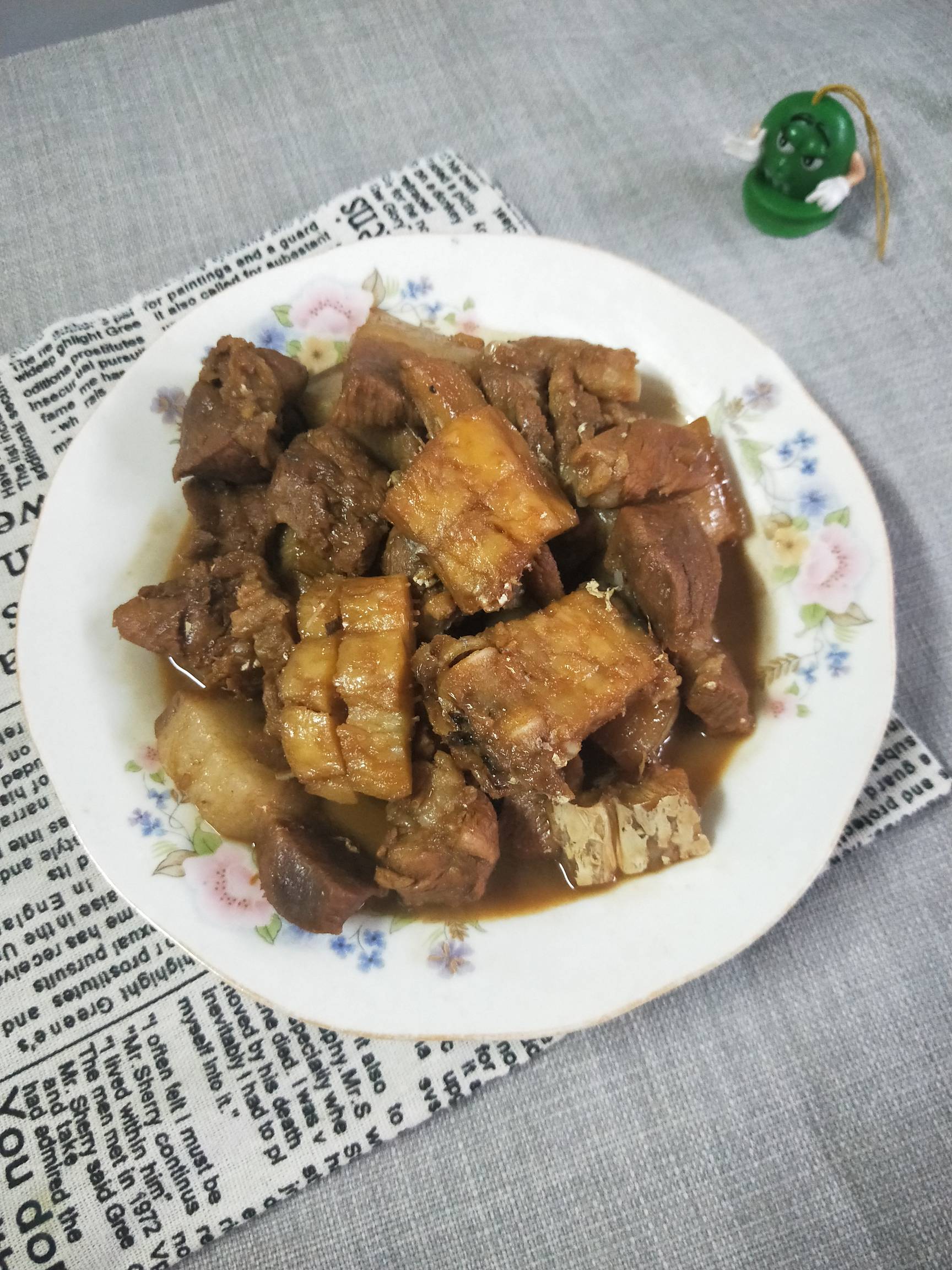 鰻魚干燒肉的做法-咸鮮味煮菜譜-易網(wǎng)健康養(yǎng)生網(wǎng) 鰻魚干燒肉的做法-咸鮮味煮菜譜