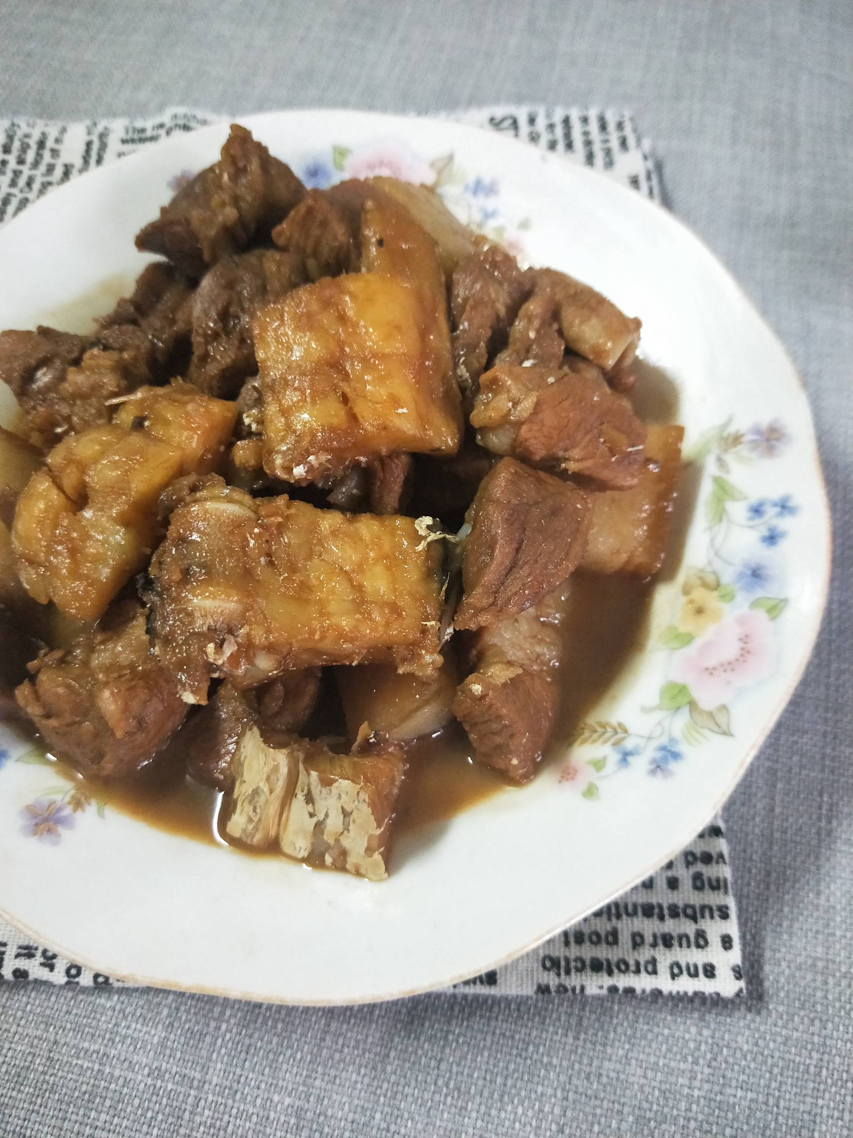 鰻魚干燒肉的做法-咸鮮味煮菜譜-易網(wǎng)健康養(yǎng)生網(wǎng) 鰻魚干燒肉的做法-咸鮮味煮菜譜