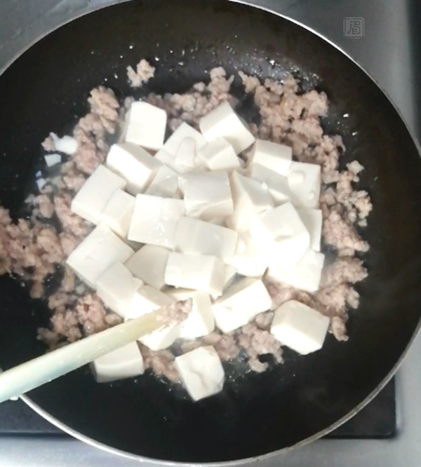 懶人麻婆豆腐的做法-麻辣味炒菜譜