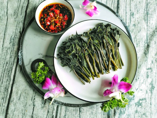 蘸水紅薯尖的做法-香辣味其它工藝菜譜-易網(wǎng)健康養(yǎng)生網(wǎng) 蘸水紅薯尖的做法-香辣味其它工藝菜譜