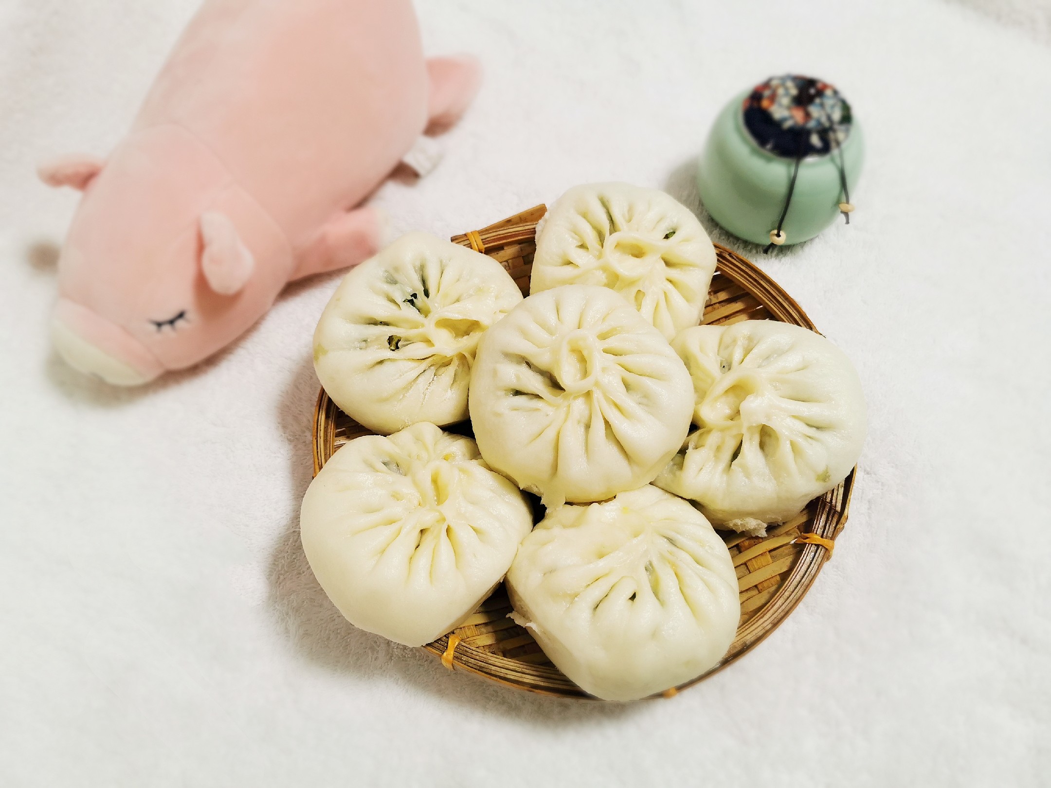 韭菜雞蛋素包子，餡里有鹽就入味，10分鐘出鍋剛剛剛好的做法-家常味蒸菜譜