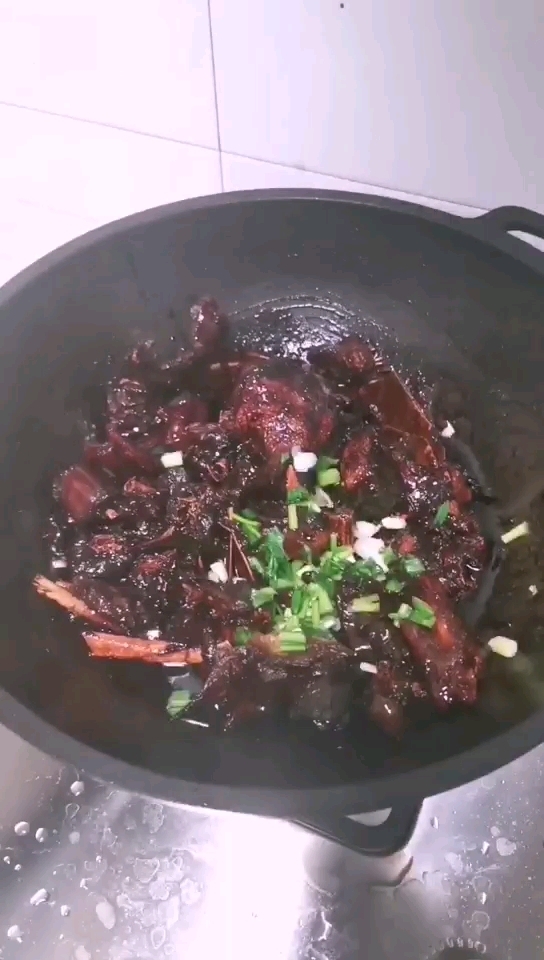 啤酒鵝的做法-家常味燉菜譜