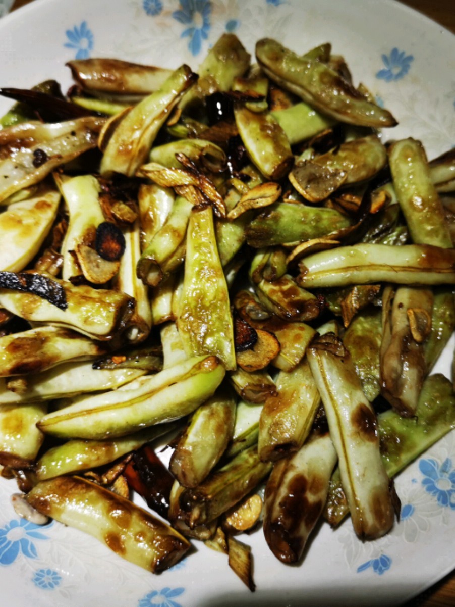 干煸豆角這么做最好吃的做法-咸鮮味炒菜譜