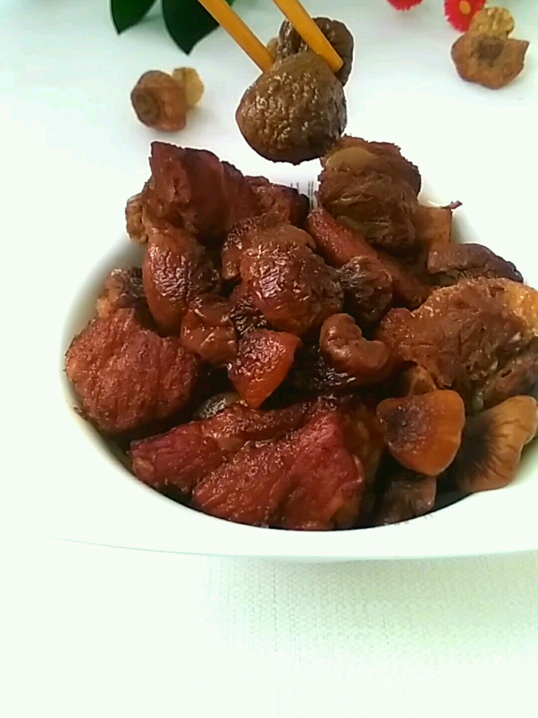 松茸蘑燒排骨的做法-咸鮮味燒菜譜-易網健康養生網 松茸蘑燒排骨的做法-咸鮮味燒菜譜